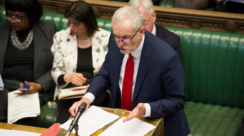Den Oppositiouns-Leader Jeremy Corbyn riskéiert sech engem Vertrauensvote mussen ze stellen (Foto: UK Parliament / Jessica Taylor)