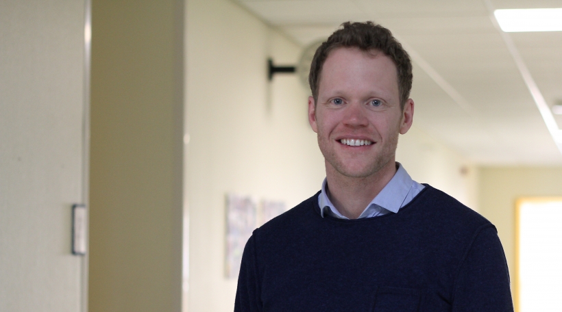 De Max Fischbach ass Enseignant am LTC an huet, wéi hie selwer seet, seng Plaz hei fonnt