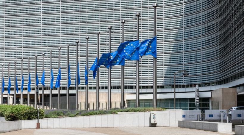 D'EU Fändelen op Hallefmast D'EU Fändelen op Hallefmast