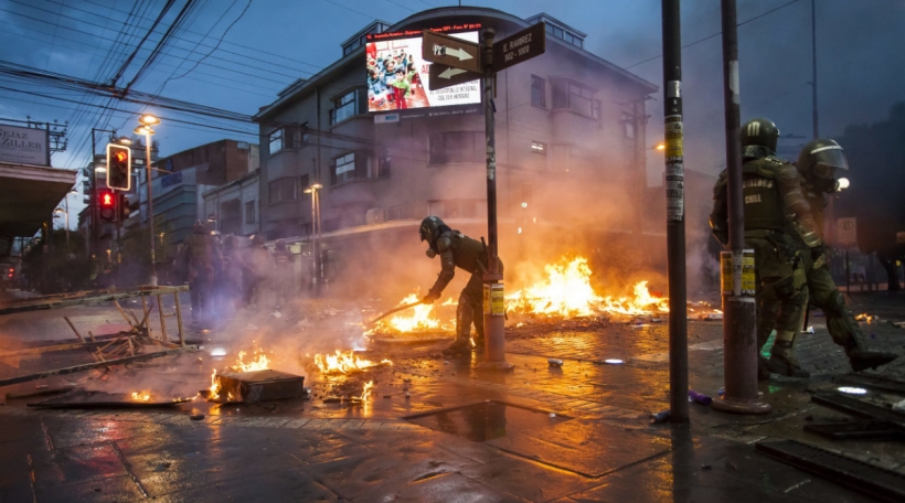 Zu Osorno am Chile koum et zu Gewaltausbréch. Foto: Fernando Lavoz/NurPhoto/picture alliance