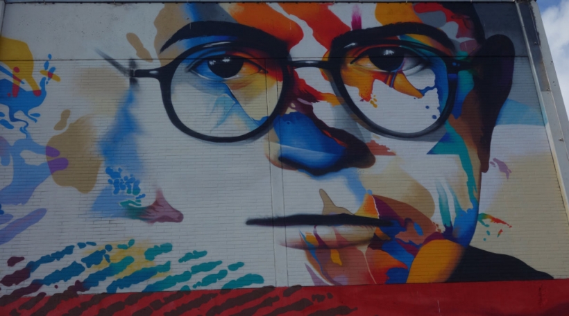 Mauerbild vum Adorno