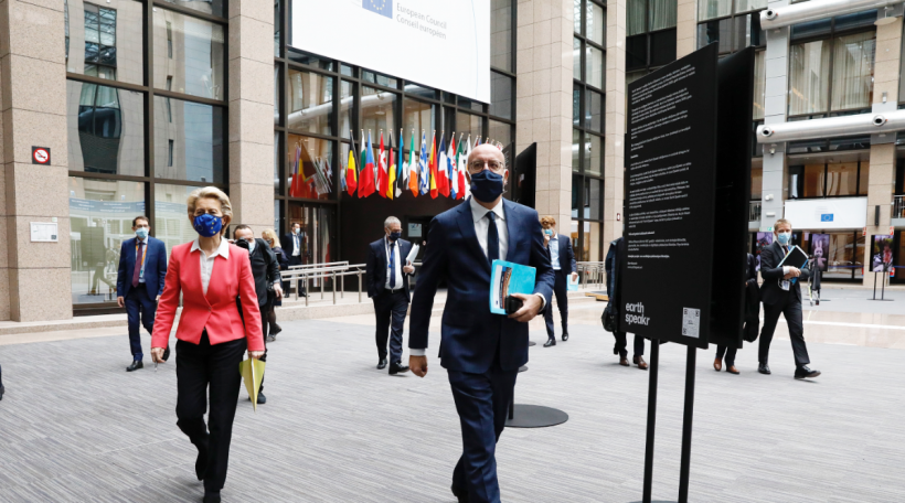 From left to right Ms Ursula VON DER LEYEN President of the European Commission Mr Charles MICHEL President of the European Council