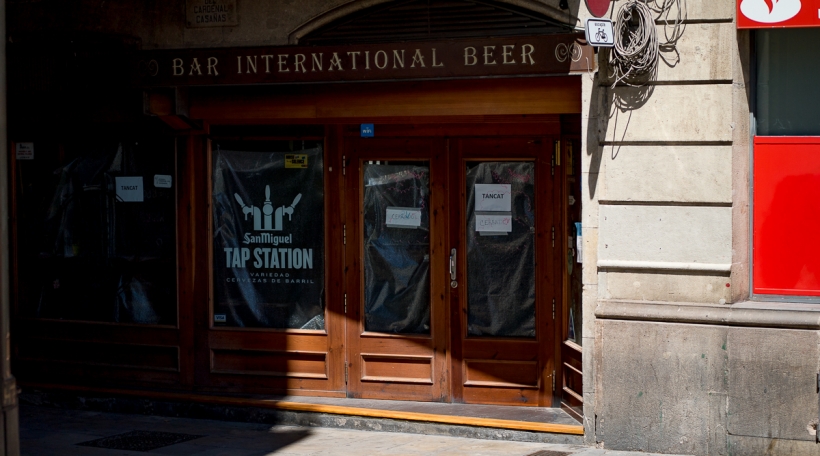 Caféë musse wéinst Restriktiounen iwwer wäit Strecke vun 2020 zoumaachen